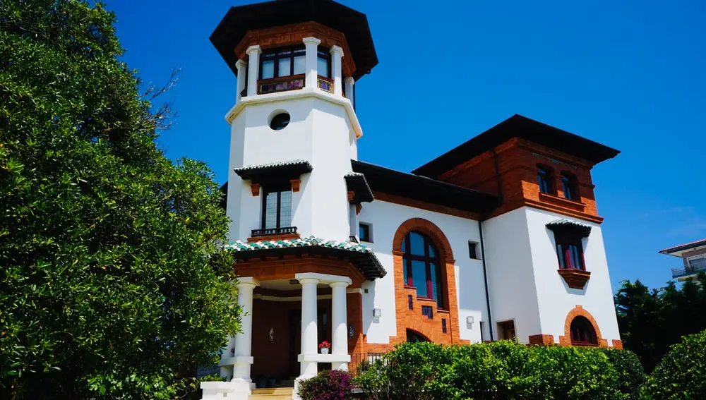 Las casas de indianos en Ribadesella son un espectáculo arquitectónico digno de visitar.