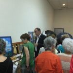El presidente de la Diputación de Segovia, Miguel Ángel de Vicente, visita una de la Aulas