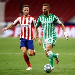 Sergio Canales con el Real Betis frente al Atlético de Madrid.