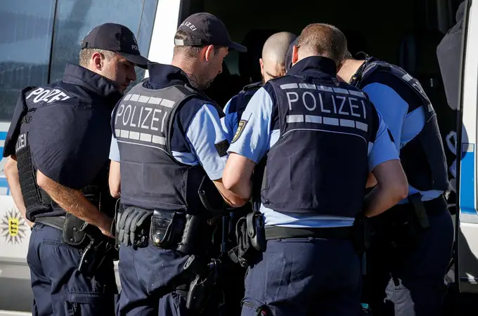 Los 370 neonazis de la Policía alemana
