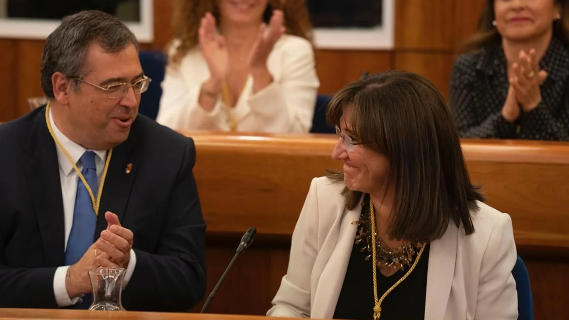 La alcaldesa de Pozuelo junto a Eduardo Oria, primer teniente de alcalde