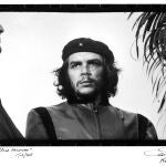 Una fotografía de Ernesto "Che" Guevara, en una exposición