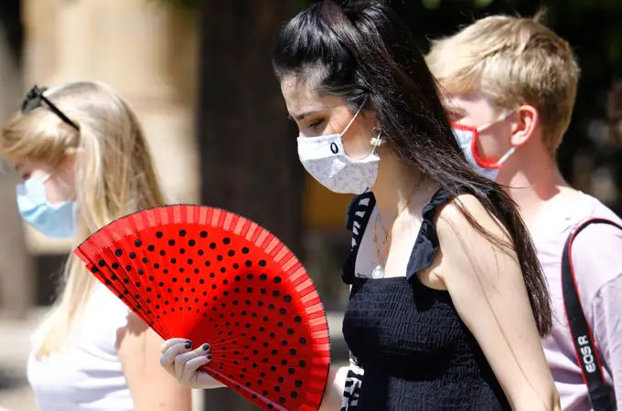 Multas en Andalucía por no usar mascarilla en la calle o en sitios cerrados
