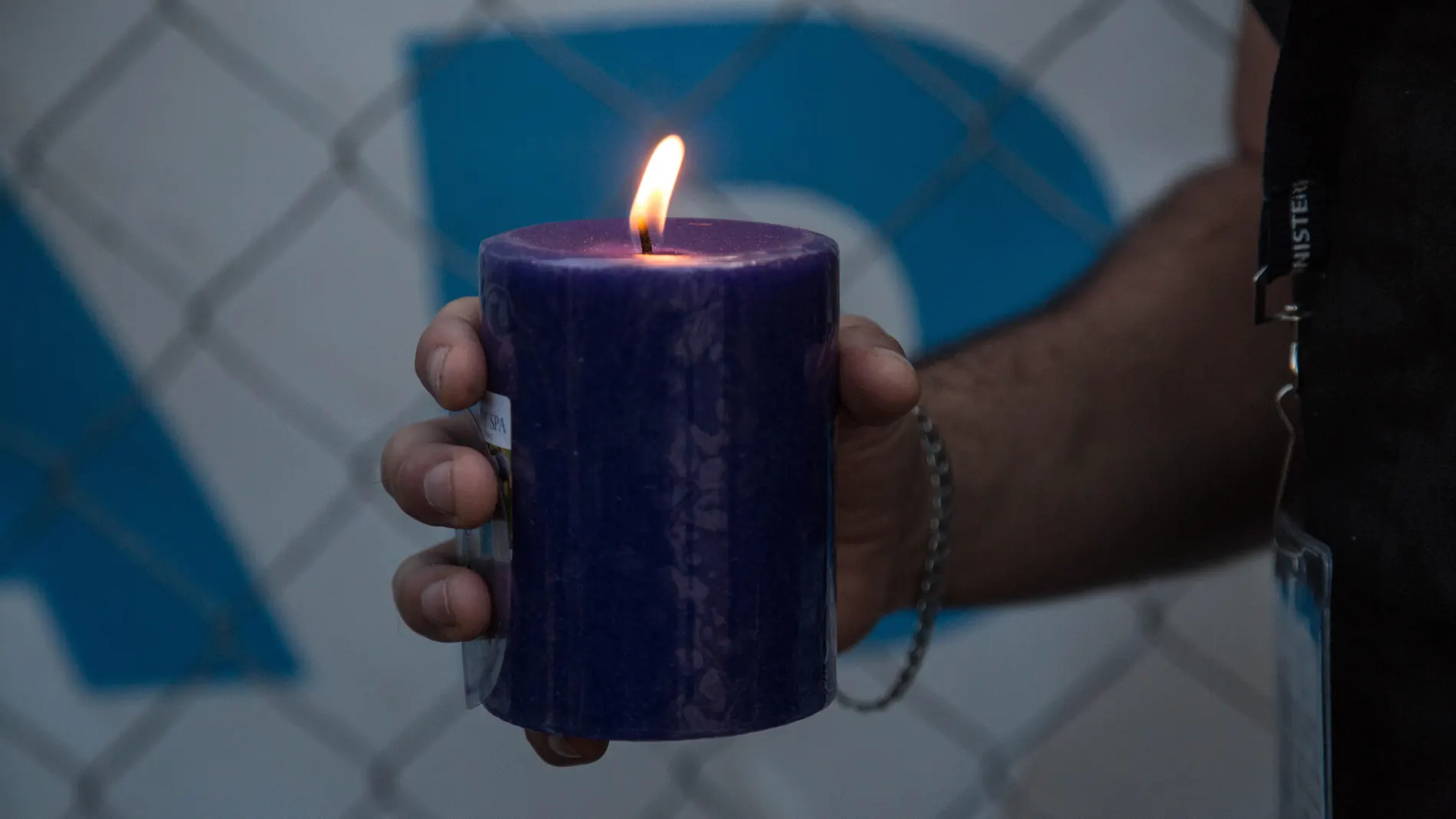 Muerte de personal sanitario enluta sexto mes de presidente guatemalteco