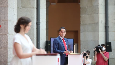 La presidenta de la Comunidad de Madrid, Isabel Díaz Ayuso, y el vicepresidente Ignacio Aguado