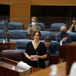 La presidenta de la Comunidad de Madrid, Isabel Díaz Ayuso, durante el Pleno de la Asamblea (16/07/20)