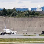 La policía investiga en el avión de Ryanair en Oslo