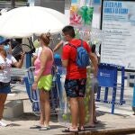 El turístico municipio de Finestrat (Alicante) ha prohibido fumar en sus playas con multas desde 600 a 1.200 euros para consolidarse como un destino familiar "libre de humos" donde prima el confort y la seguridad sanitaria.