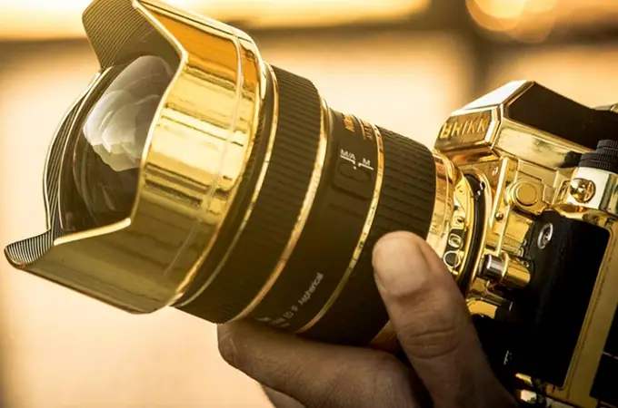La cámara de oro que hace fotos de verdad está firmada por Brikk