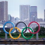 Los aros olímpicos gigantes, en la capital nipona