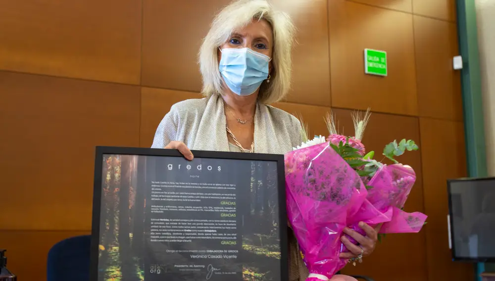 La consejera de Sanidad, Verónica Casado, es nombrada 'Embajadora de Gredos' por la Asociación Empresarios Gredos Norte (ASENORG), como homenaje a todos los profesionales sanitarios y a la labor que han realizado durante la pandemia del COVID-19