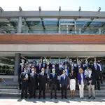 El alcalde de Madrid y la vicealcaldesa, con los altos representantes de las empresas y entidades sociales que conforman Madrid Futuro