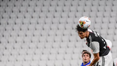 Cristiano Ronaldo remata a portería en el partido contra la Sampdoria