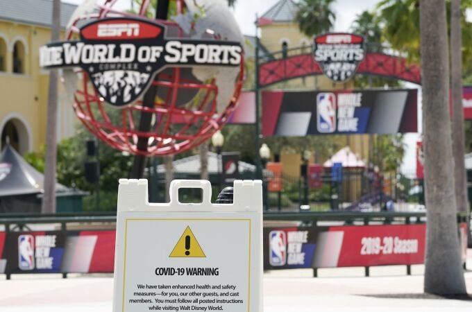 La NBA comienza ya en Disneyland