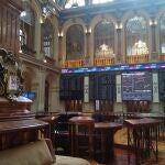 Una pantalla muestra este jueves la cotización del IBEX 35