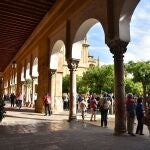 Turistas en la Mezquita-Catedral de Córdoba, en una imagen de archivo