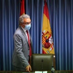 El delegado del Gobierno, Javier Izquierdo, informa de las prestaciones sociales concedidas por el Estado en Castilla y León