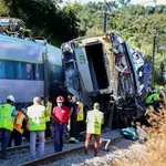  Al menos 2 muertos y 25 heridos en un accidente de tren en Portugal 