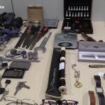 En la imagen, parte del material incautado a la banda detenida