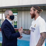 Florentino Pérez y Sergio Ramos tuvieron una reunión tensa en la que se cerró su salida del Real Madrid