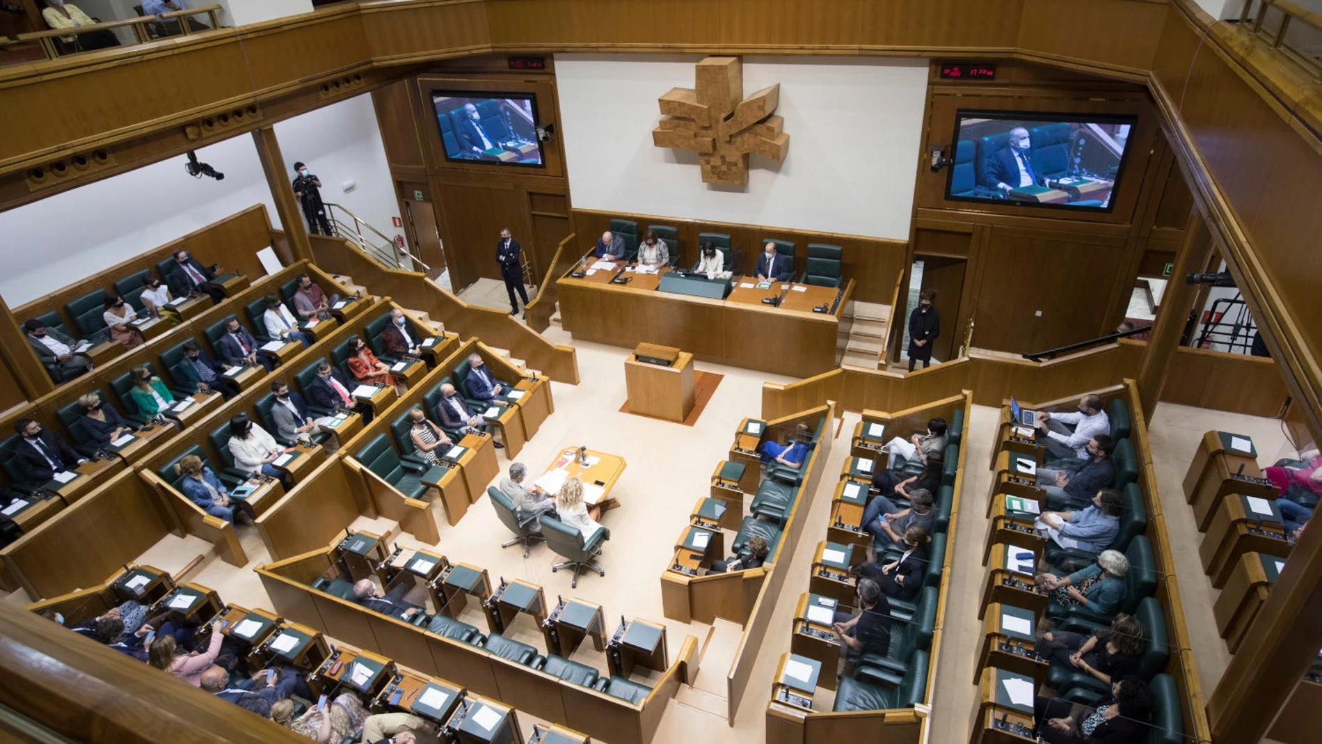 Constituido el Parlamento de la XII legislatura, cuya Mesa estará integrada por PNV, EH Bildu, PSE y Podemos-IU