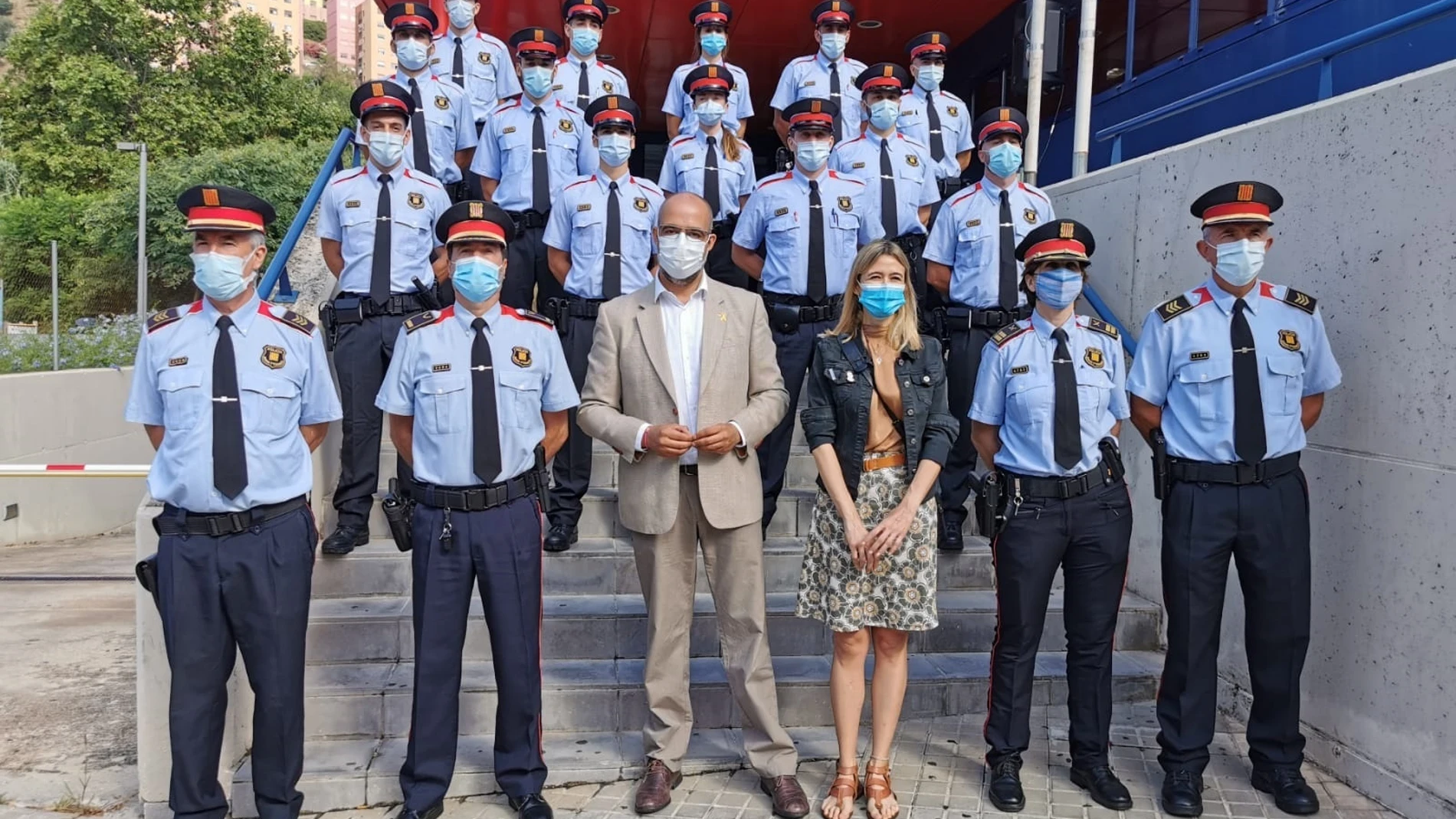 Buch celebra la nueva promoción de Mossos en Santa Coloma de Gramenet (Barcelona)