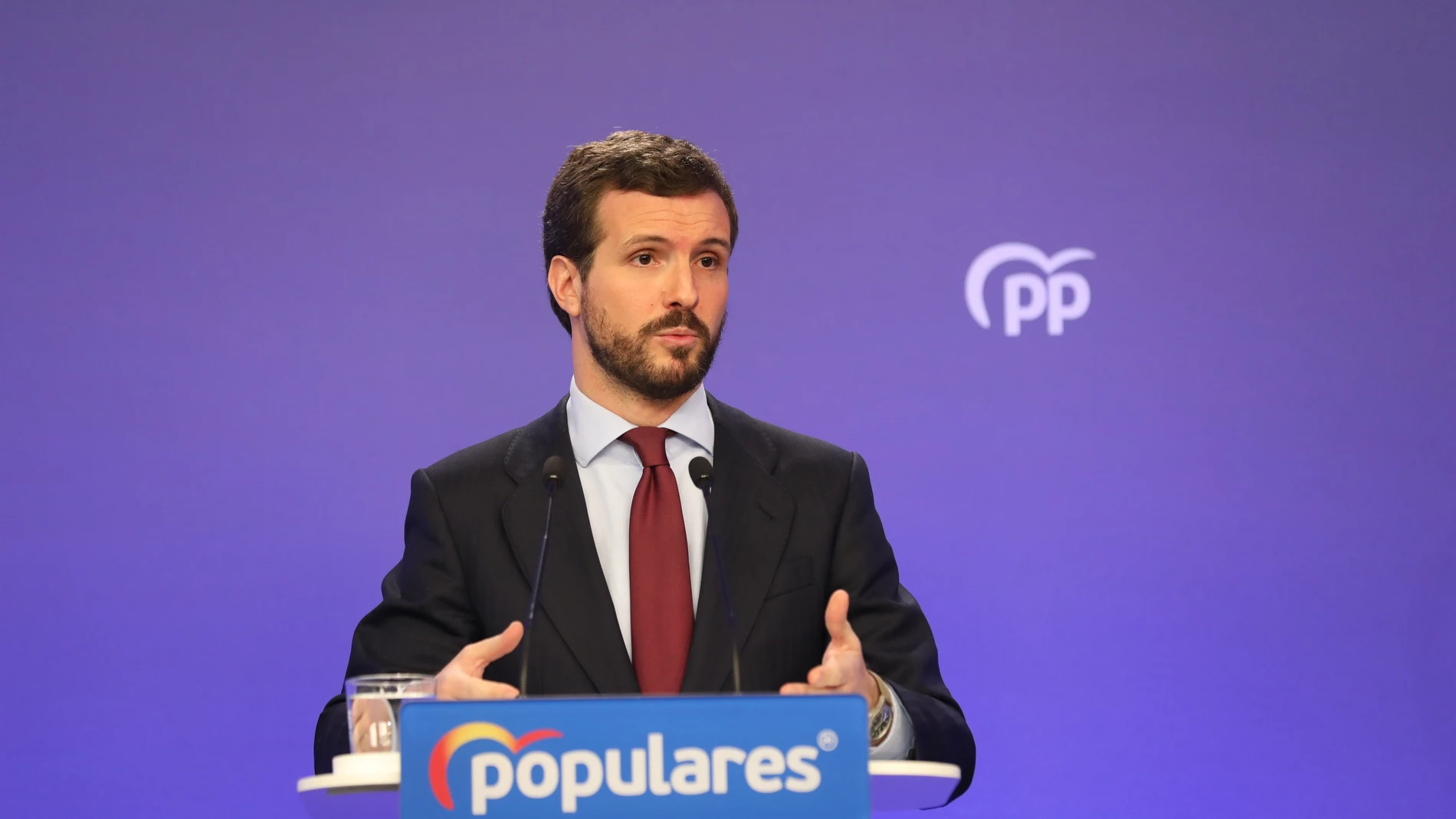 El PP destaca el papel "decisivo" que tuvo el Rey emérito y llama a la unidad en torno a Felipe VI y la Monarquía