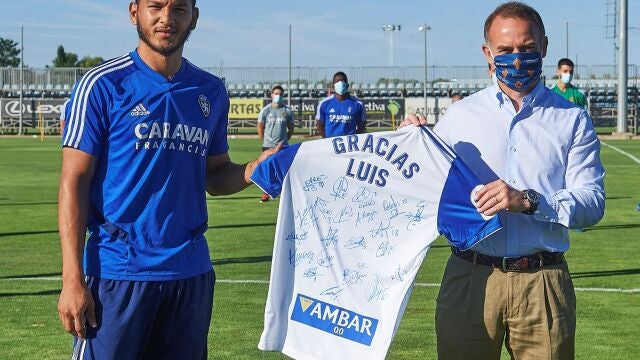 Luis Suárez en su despedida del Real Zaragoza.