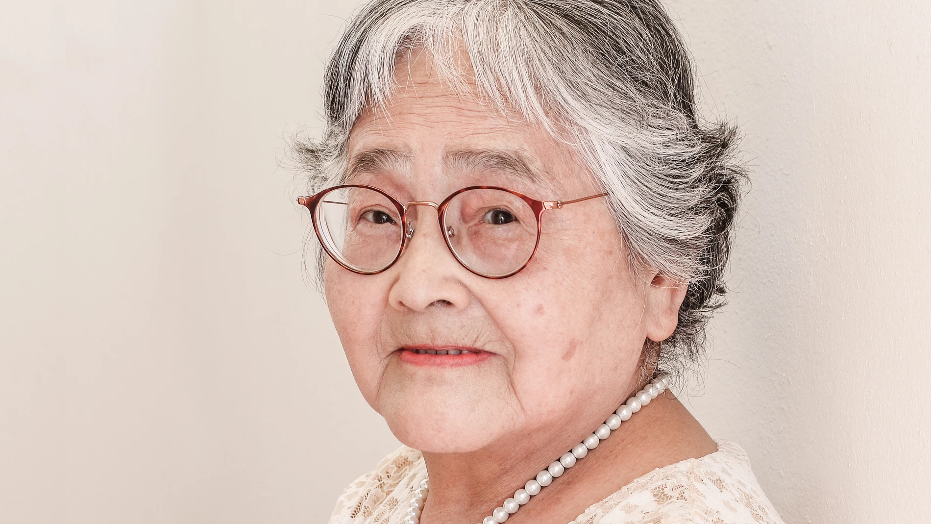 Tatako Gokan de 86 años de nacionalidad Japonesa , superviviente de la bomba atómica de Hiroshima en 1945