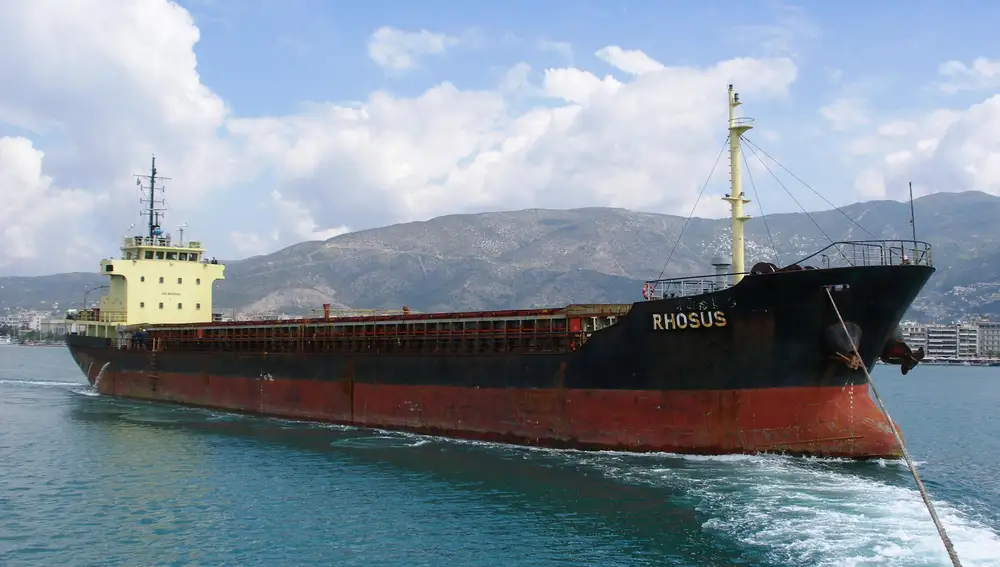 Imagen del barco The Rhosus, de bandera moldava y propiedad rusa, que llegó a Beirut en 2013 con las 2.750 toneladas de nitrato de amonio