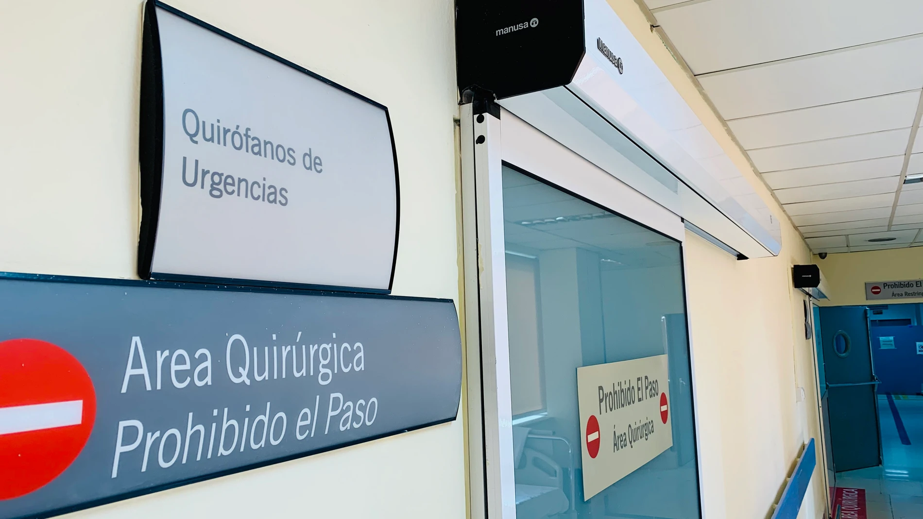 Málaga.-Hospital Clínico lleva a cabo reformas para mejorar accesibilidad y seguridad en área de quirófanos de Urgencias