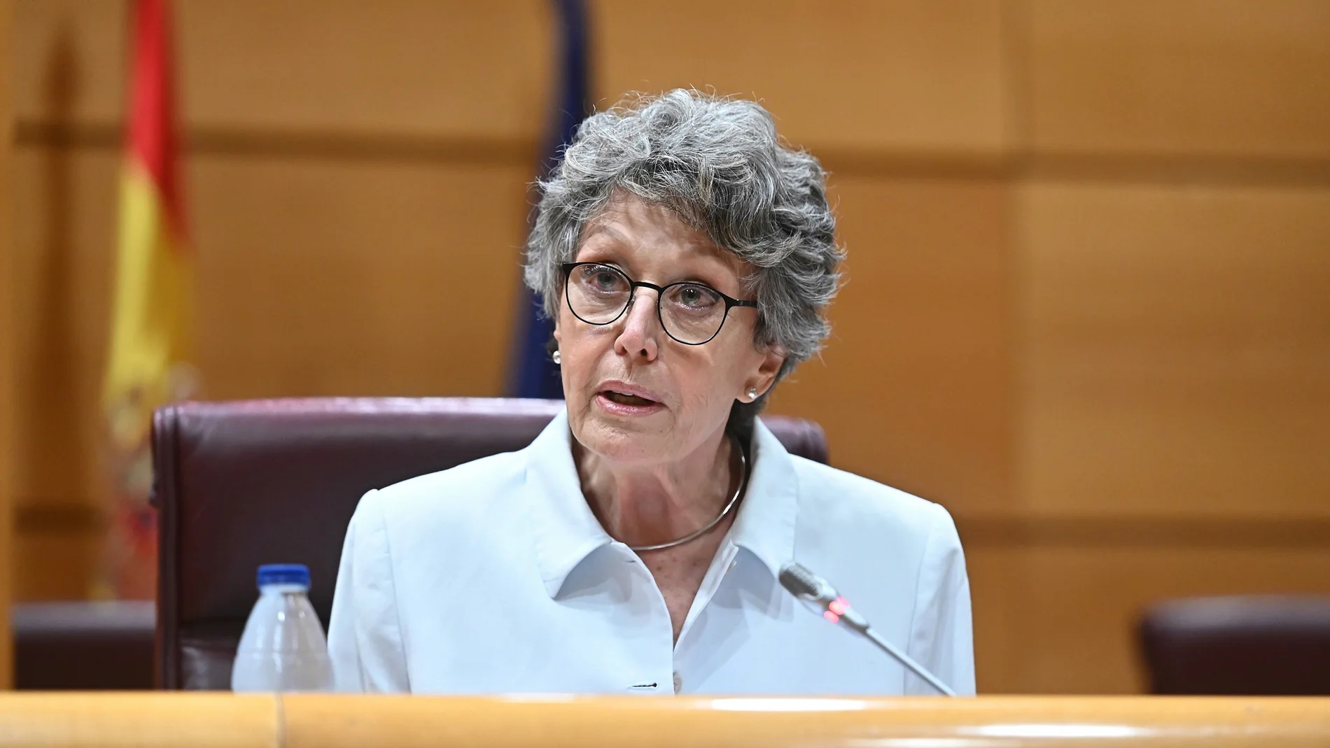 La exadministradora única de RTVE, Rosa María Mateo, durante su comparecencia ante la Comisión Mixta de Control Parlamentario de RTVE