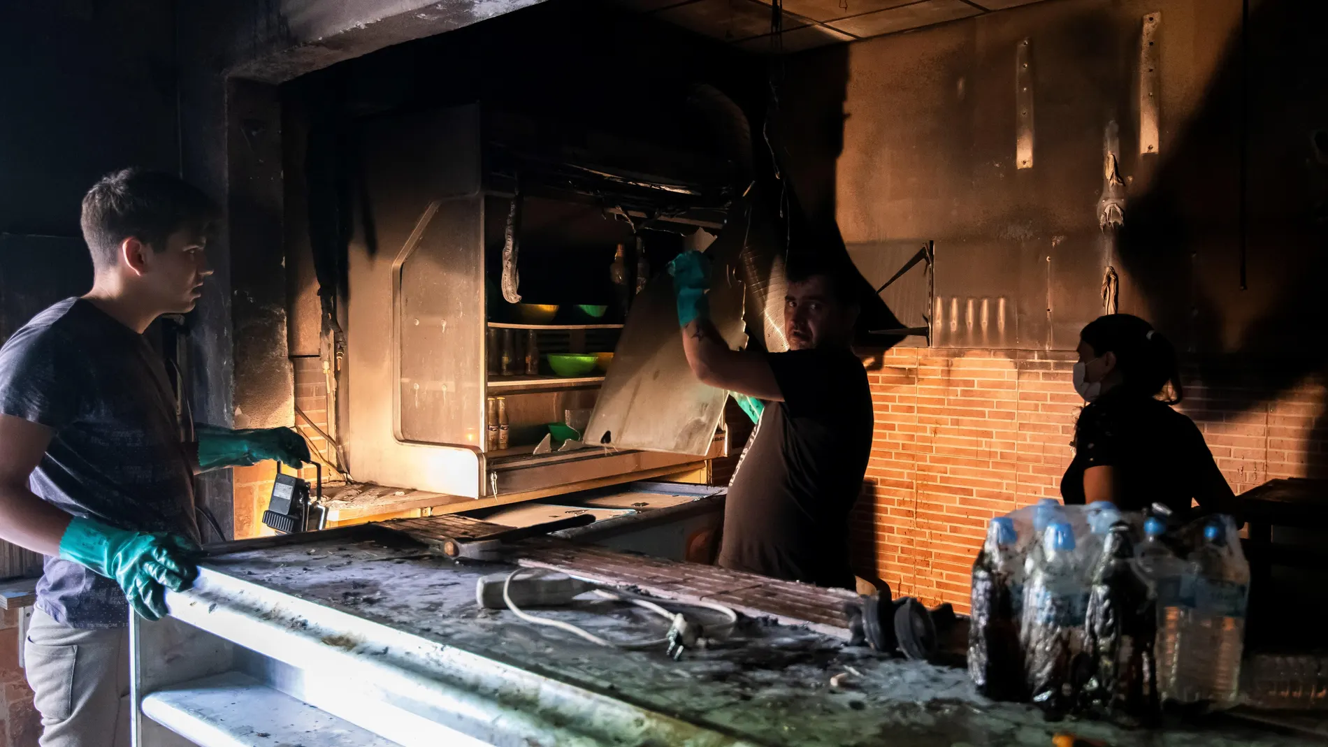 La lucha solidaria por una churrería patrimonio de un barrio de Sevilla