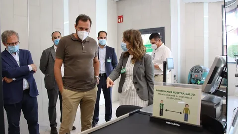 El alcalde de Valladolid, Óscar Puente, ha hecho este anuncio durante su visita a la nueva tienda eficiente de Mercadona en el barrio de Covaresa