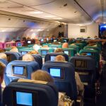 ¿Puedes ir a la cárcel si no pones tu móvil en modo avión durante un vuelo?