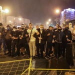 Manifestantes protestan contra el Gobierno en Minsk