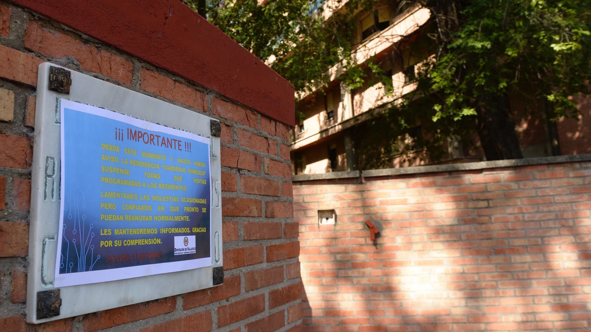 Suspenden visitas a residencia de Valladolid tras dar positivo una empleada