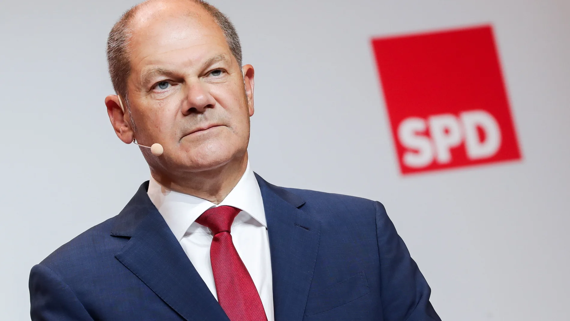 German Minister of Finance Olaf Scholz announces to run for chancelorship