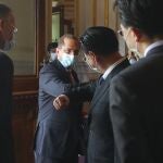 El secretario de Salud de EE UU Alex Azardurante su visita a Taiwán