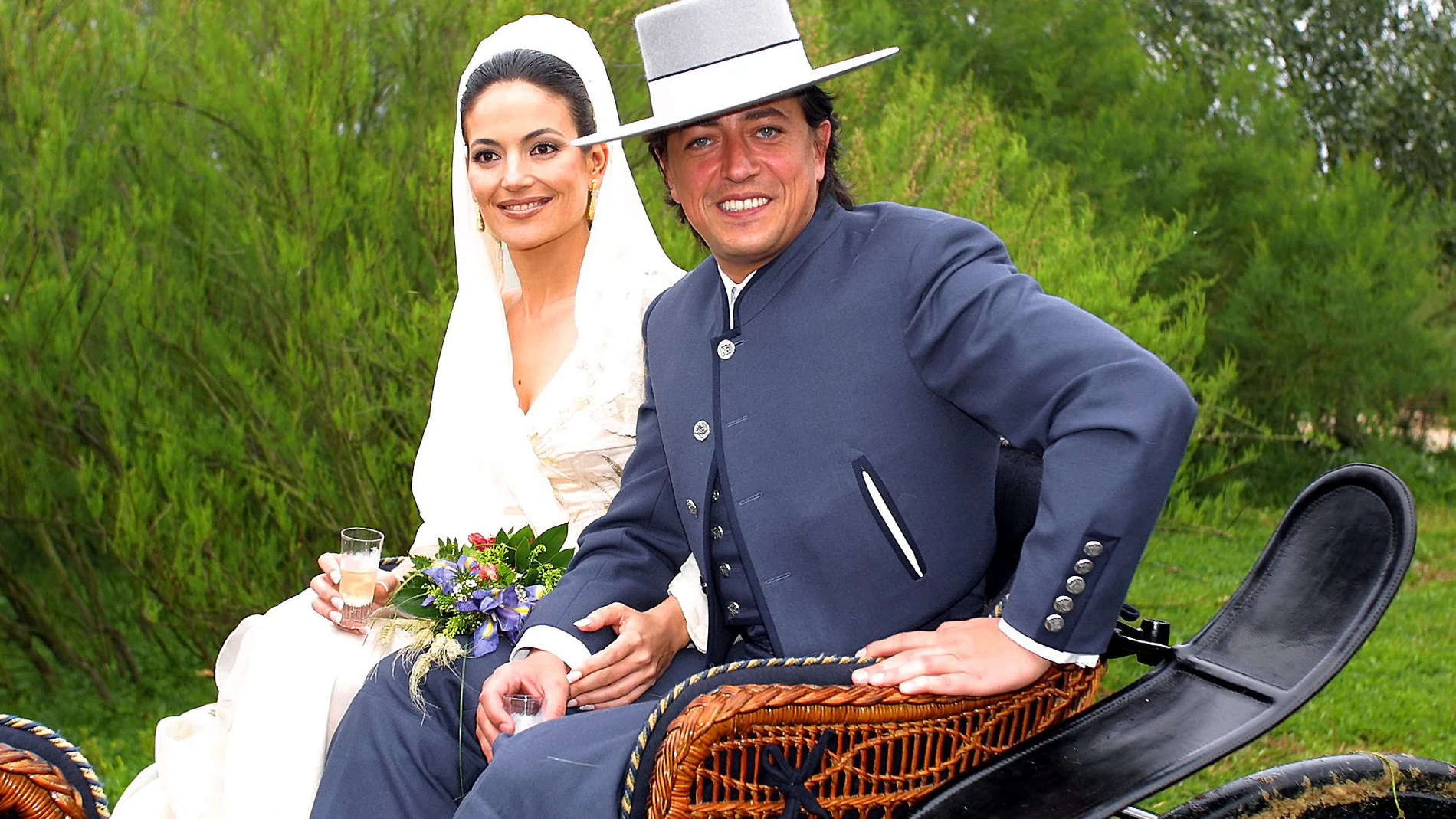 BODA DE ERNESTO NEYRA Y ADELAIDA CESPEDESCR / LA / © KORPA05/04/02 EL ROCIO (HUELVA) *** Local Caption *** WEDDING OF ERNESTO NEIRA AND ADELAIDA CESPEDES, IN "EL ROCIO"