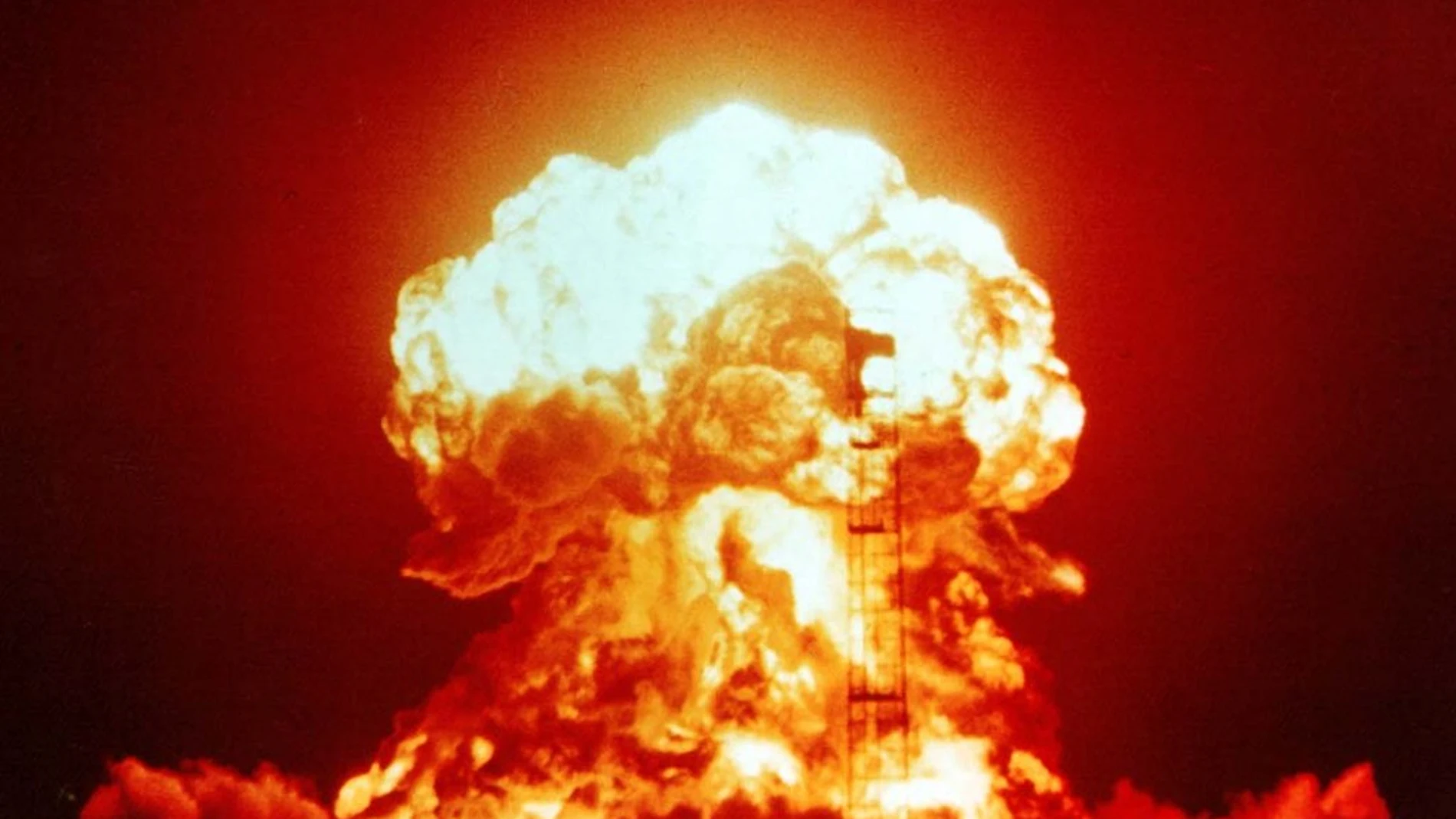 Explosión nuclear en Nevada en 1953.