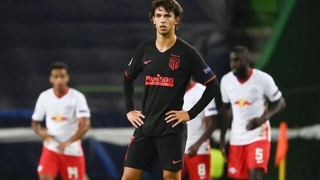 Joao Félix, el fichaje más caro en la historia del Atlético, empezó en el banquillo