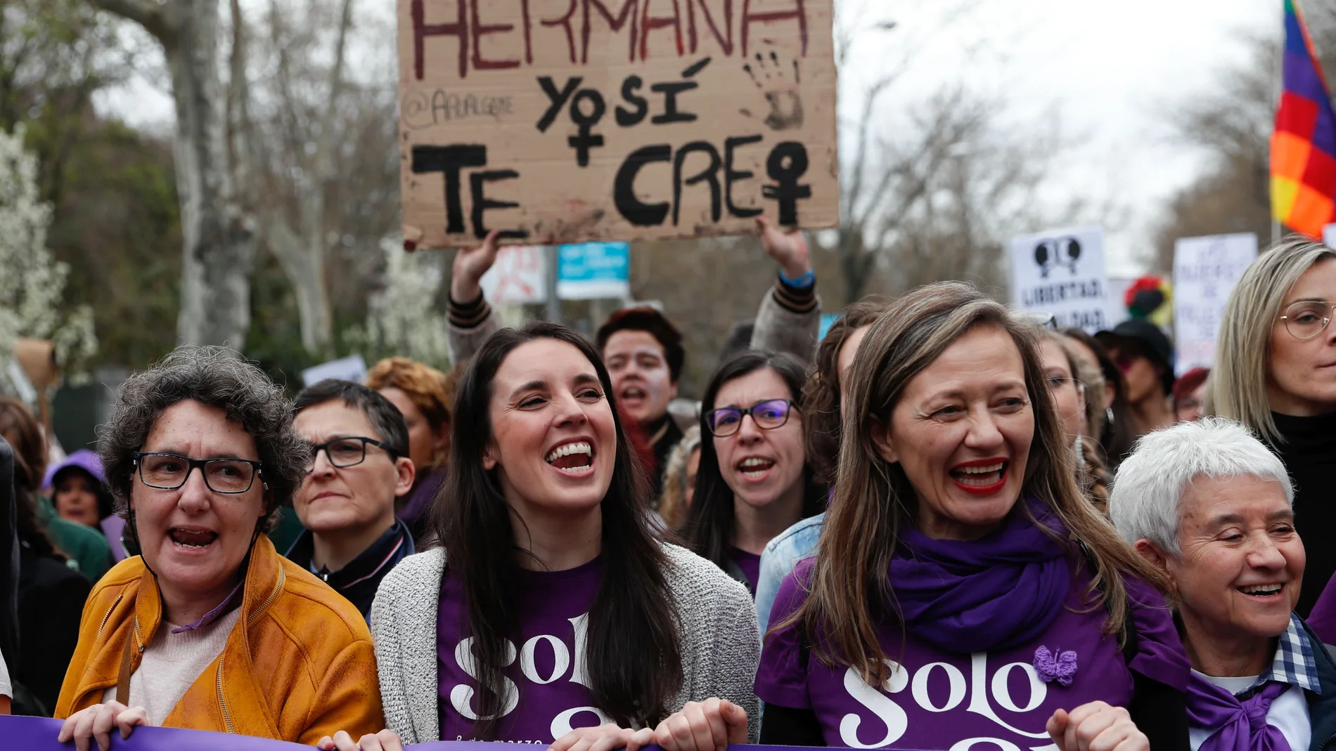 La ministra de Igualdad, Irene Montero, junto a la directora del Instituto de la Mujer, Beatriz Gimeno y la delegada del Gobierno contra la Violencia de Género, Victoria Rosell, en la manifestación del 8-M, en Madrid
