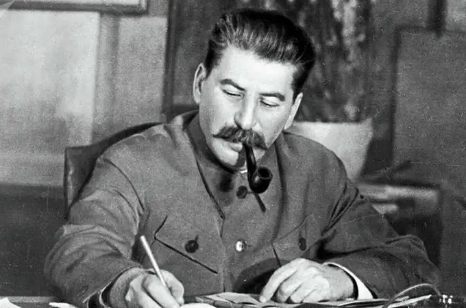 Religión en la Unión Soviética: Stalin trató de eliminarla