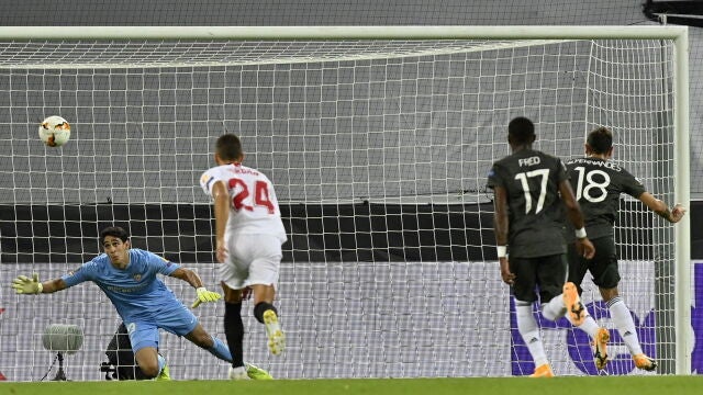 Así ha marcado de penalti Bruno Fernandes para el United