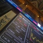 La bolsa española cae un 0,9 % lastrada por las empresas turísticas