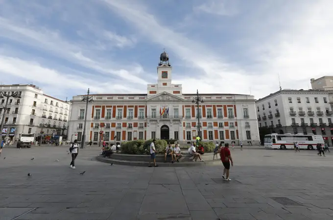 La Puerta del Sol, ahora solo para los peatones