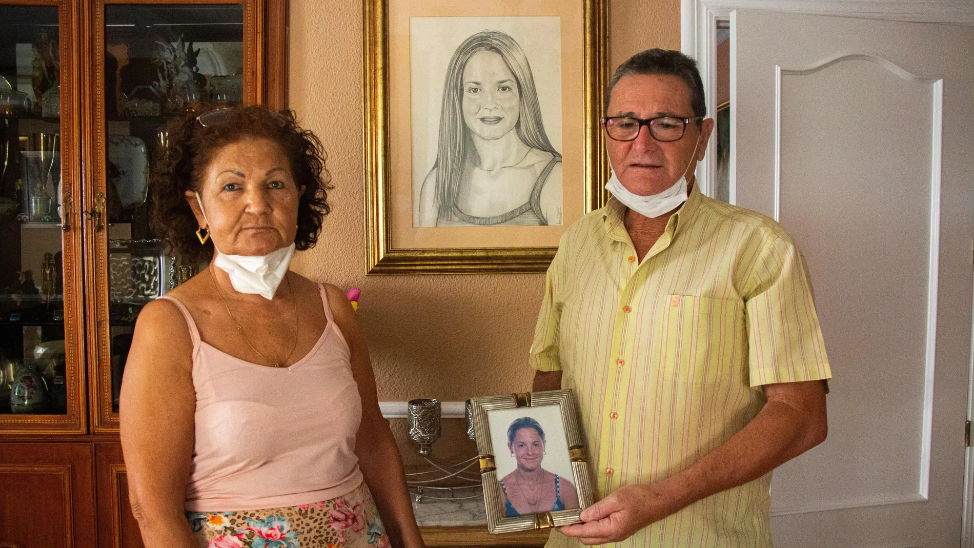 Padres de María Teresa mantienen la esperanza tras 20 años de desaparición