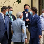 El presidente de la Junta de Castilla y León, Alfonso Fernández Mañueco, mantiene un encuentro con los alcaldes de los municipios de más de 20.000 habitantes para analizar las nuevas medidas contra la COVID-19