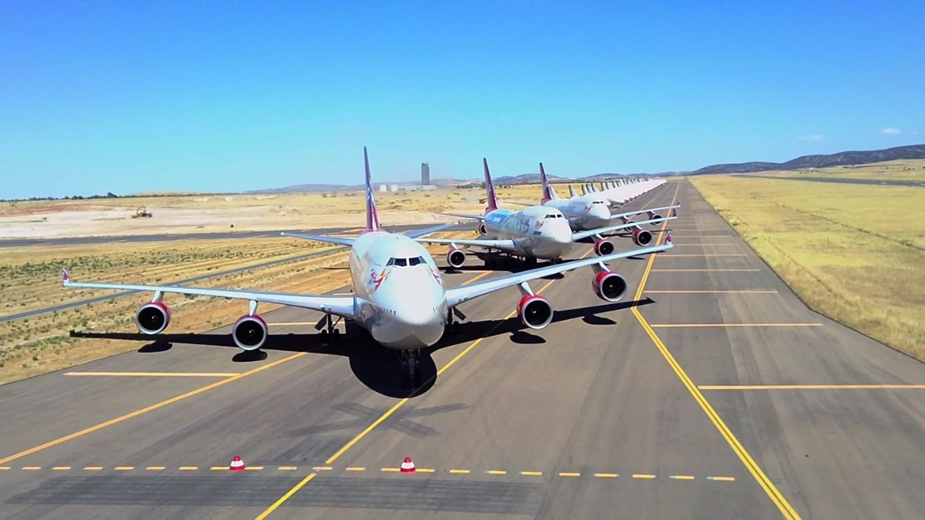 Aviones aparcados en el aeropuerto de Ciudad Real